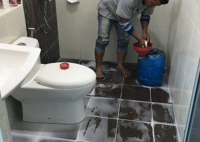 Repair Toilet Leaking