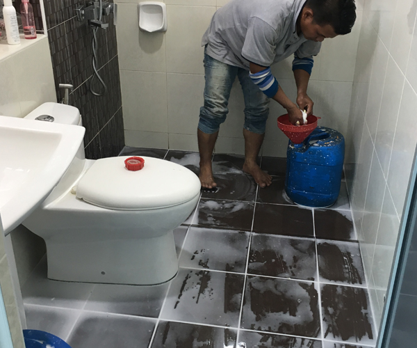 Repair Toilet Leaking